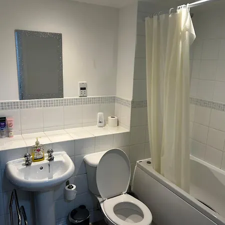Squires Court Apartment Bristol